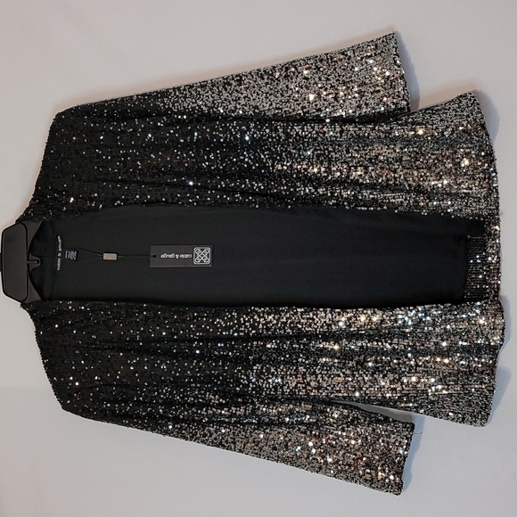 𝅺cable and Gauge Allover Sequin Shawl Jacket with Inverted Pleat - Picture 5 of 13